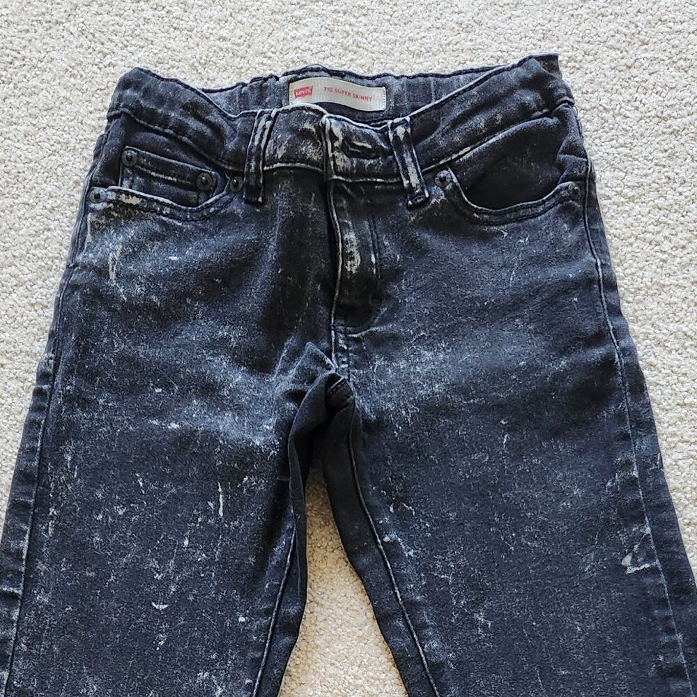 👖 Levi’s Girls 710 Super Skinny Jeans – Black Acid Wash